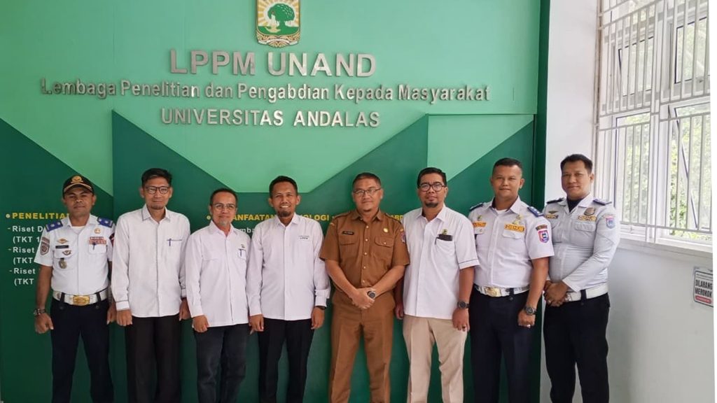 Dishub Payakumbuh dan LPPM Unand Tandatangani Kerja Sama Kajian Kebutuhan Bus dan Trayek