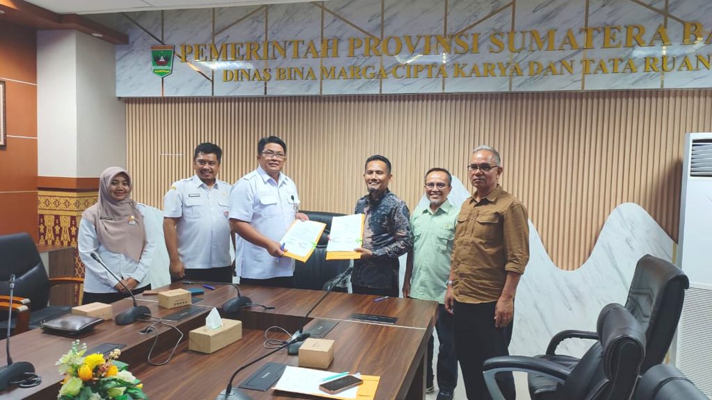LPPM Universitas Andalas dan Dinas BMCKTR Sumbar Teken PKS Kajian Teknis Penanganan Jalan Provinsi